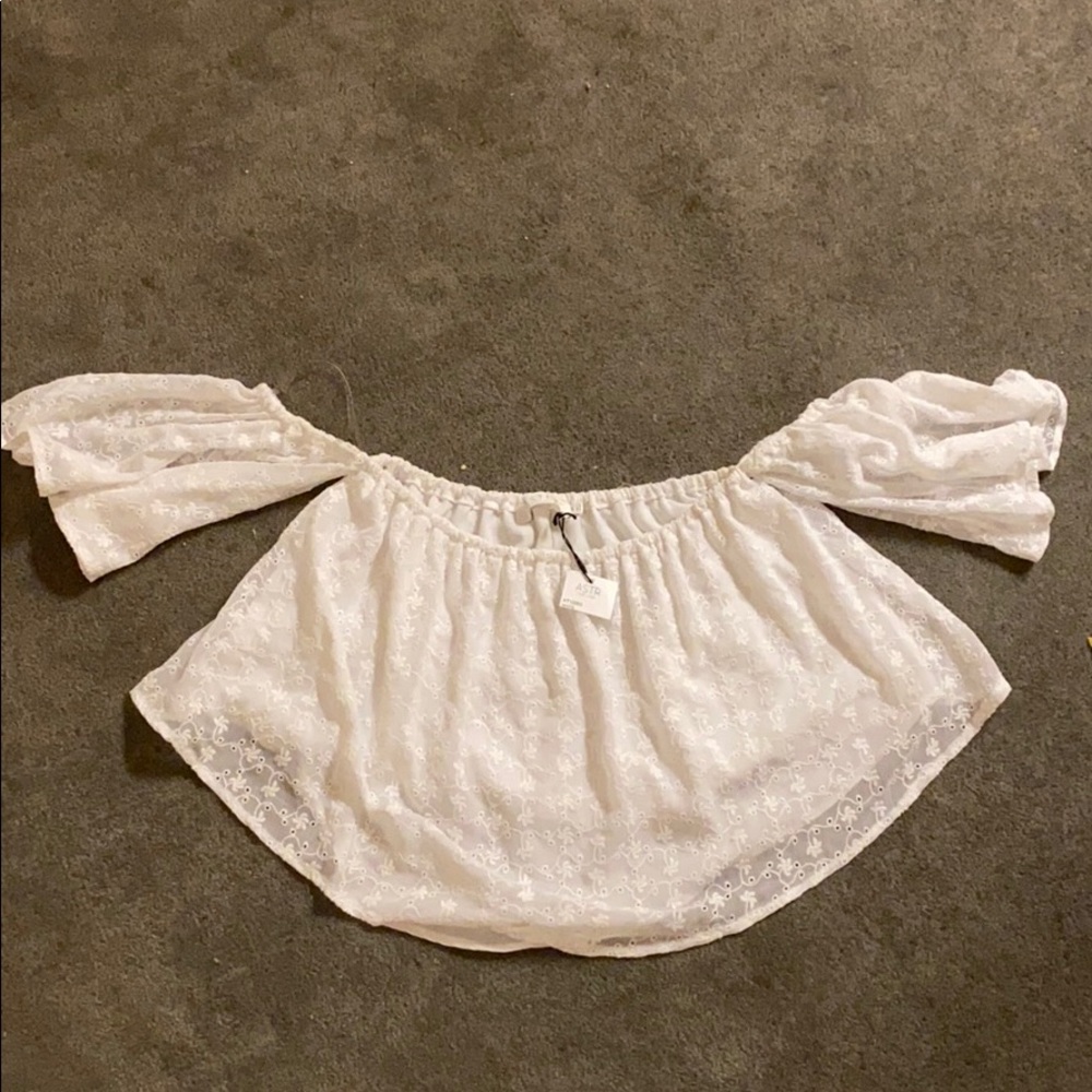 Nordstrom NWT White Blouse Sleeve off the Shoulder